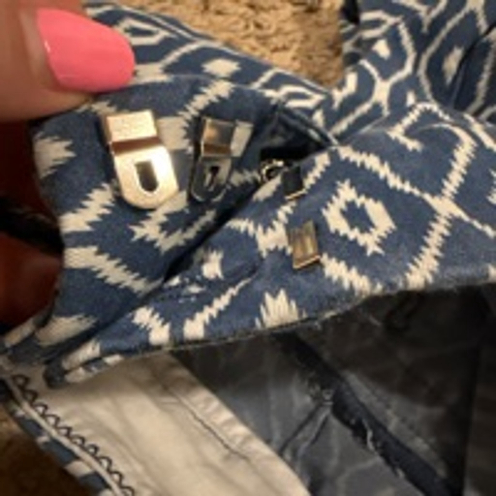 Women's Dear John Finnegan Shorts Size 32/12 Blue Diamond Print - Picture 6 of 9